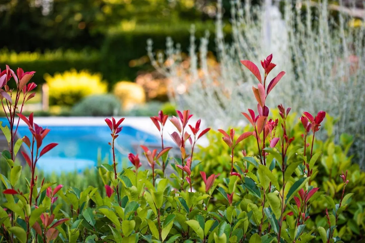 Villa Stepancic - Large Garden And Heated Pool لابين