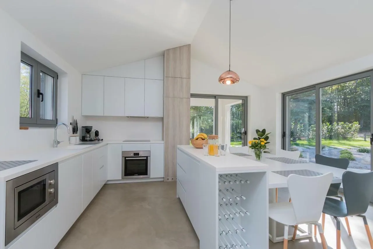 Villa Stepancic - Large Garden And Heated Pool لابين
